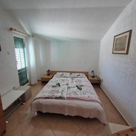 Apartmani Mira Супетарська Драґа Екстер'єр фото
