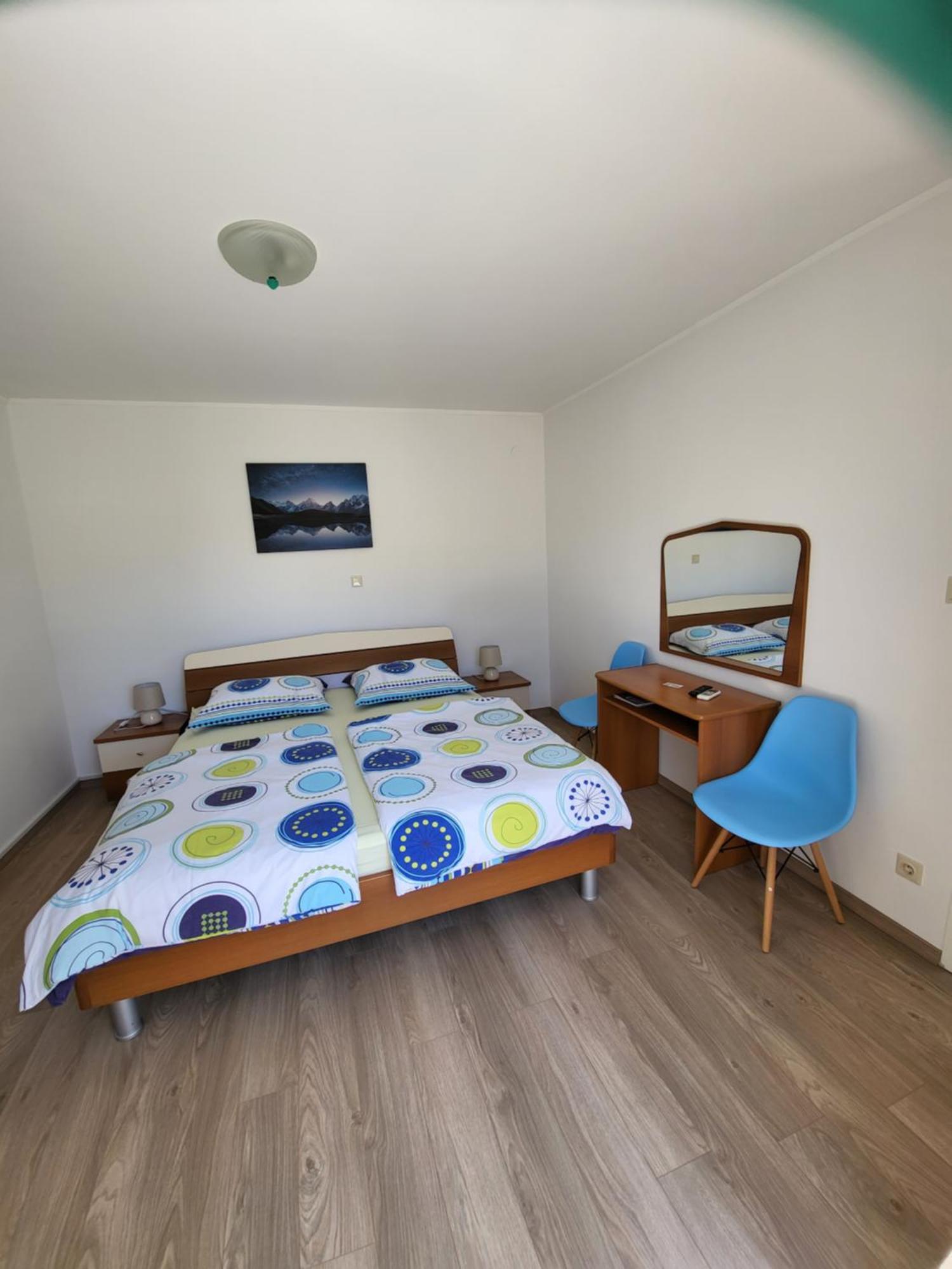 Apartmani Mira Супетарська Драґа Номер фото