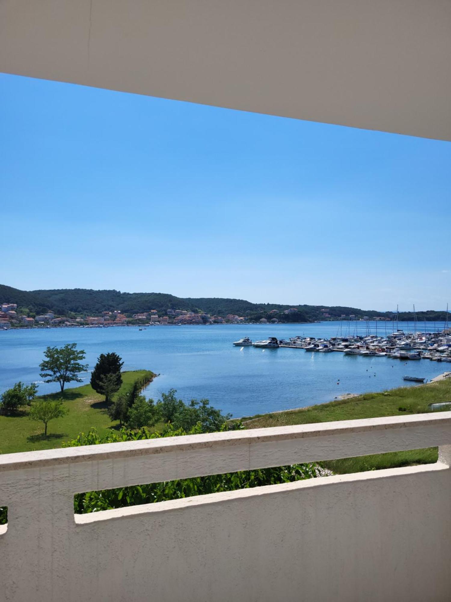 Apartmani Mira Супетарська Драґа Номер фото