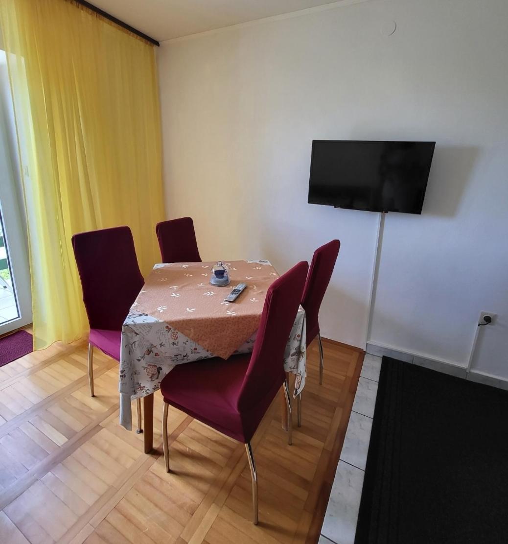 Apartmani Mira Супетарська Драґа Екстер'єр фото