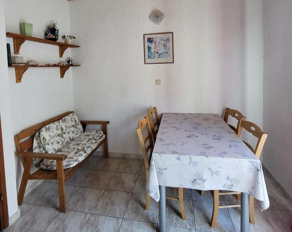 Apartmani Mira Супетарська Драґа Екстер'єр фото