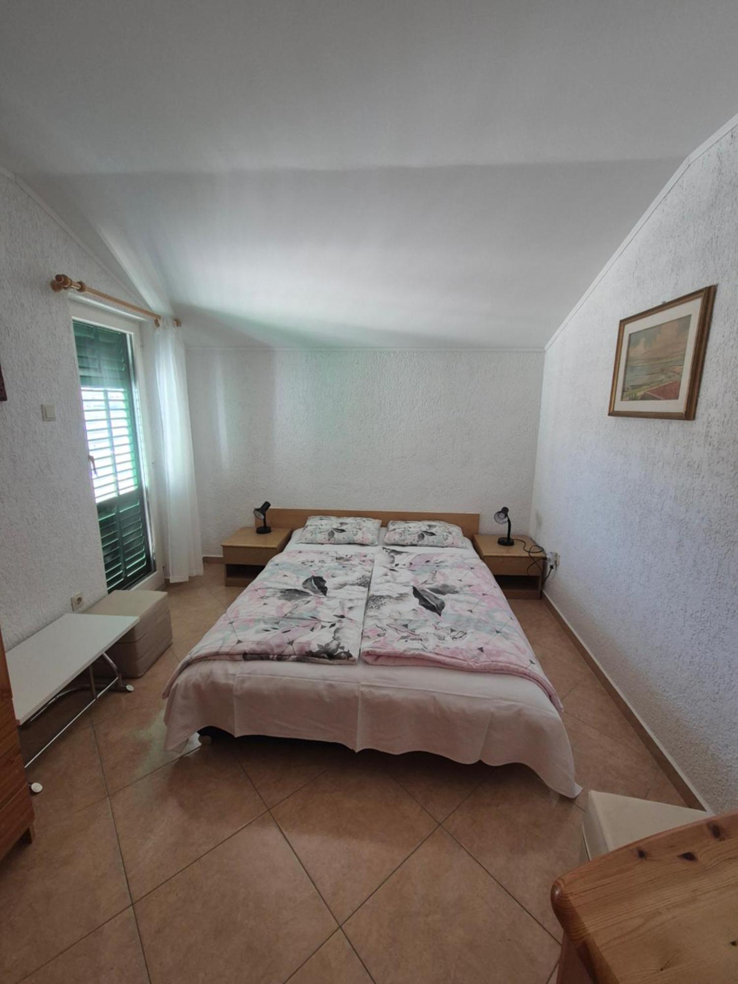 Apartmani Mira Супетарська Драґа Екстер'єр фото